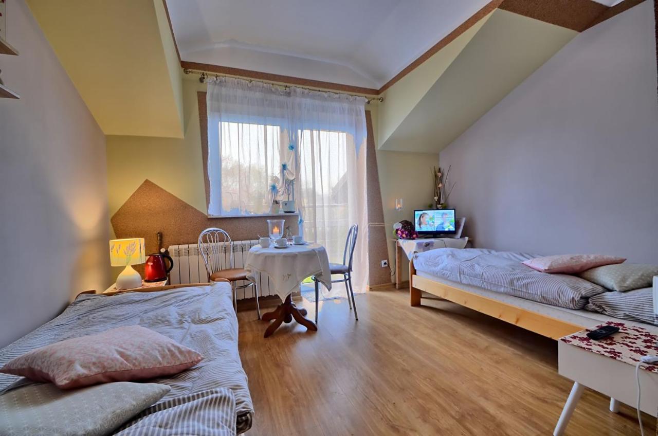 Willa Pod Aniolem Hotell Cieszyn  Exteriör bild